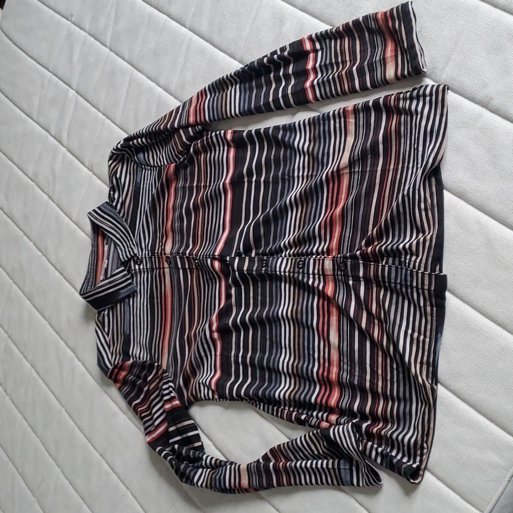 Blouse - Picture 2 of 8